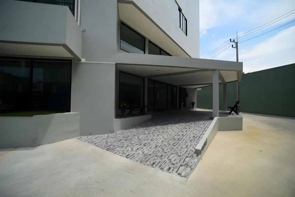 Chanthaburi Center Exterior photo